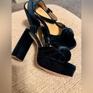 ANTONIO MELANI Velvet Heels